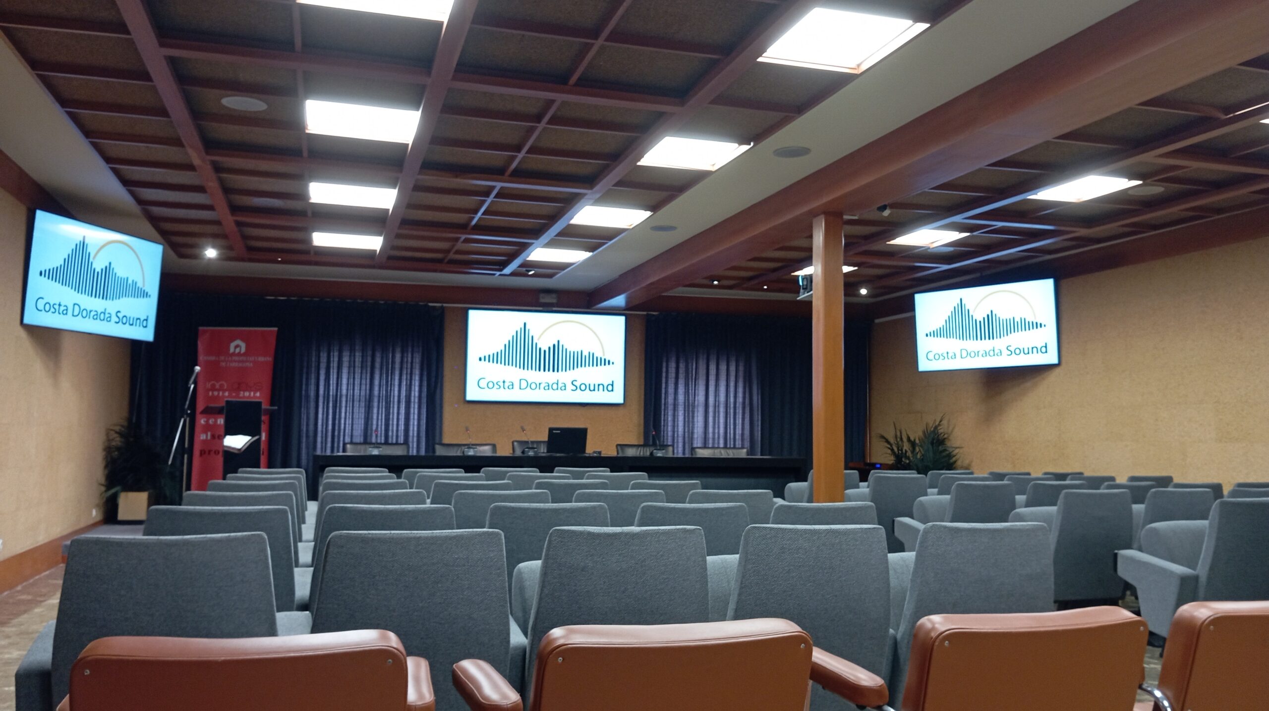 Servicio de montaje de escenarios en Sitges y alrededores